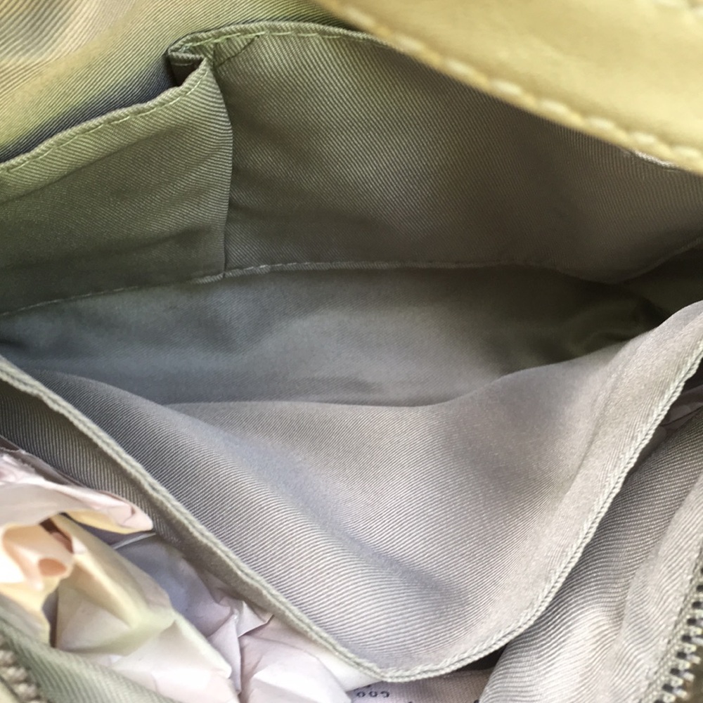 🆕Universal Thread Crossbody - Picture 7 of 8